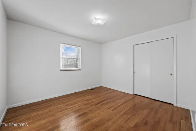 $350,000 | 109 Westwood Drive, Clinton, TN 37716