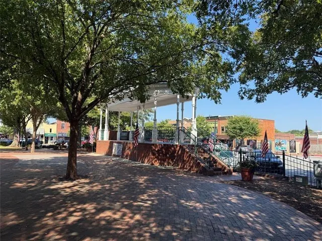 $557,500 | 594 Parkside Village Drive, Marietta, GA 30060