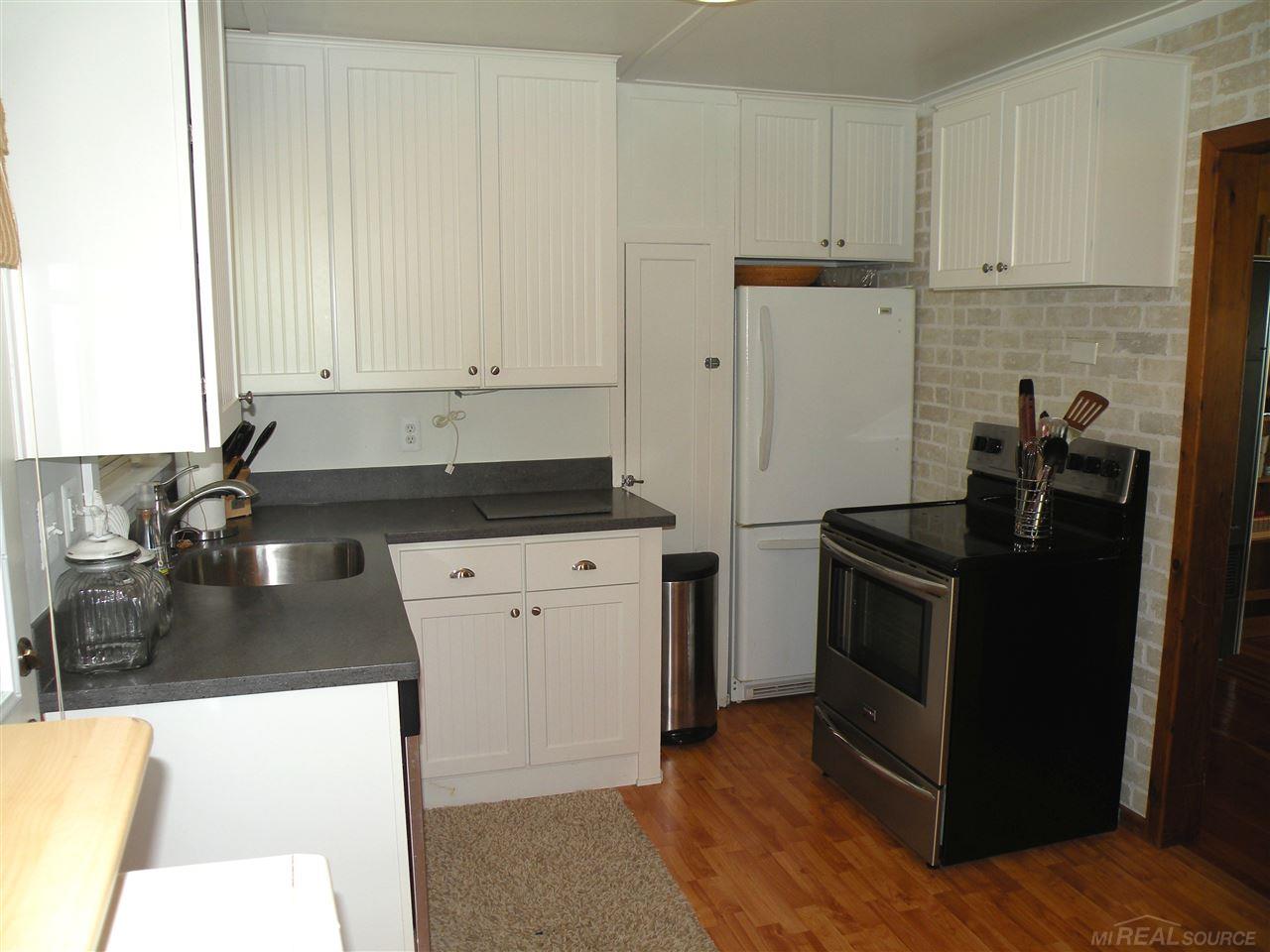 8747 Lakeshore Road Lexington, MI 48450 - Photo 23 of 36