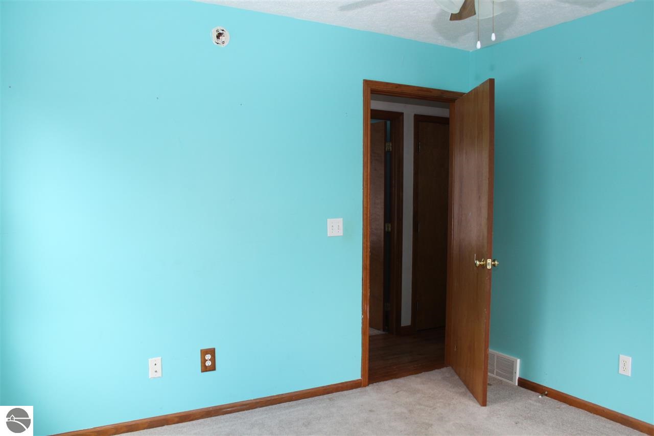 3353 East 2 1/2 Road Kingsley, MI 49649 - Photo 39 of 48 1783353-38.JPG