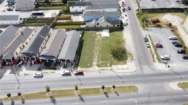 $1,200,000 | 2536 Tulane Avenue, New Orleans, LA 70119