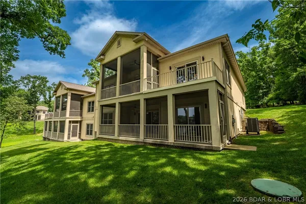 $849,000 | 768 Resplander Circle, Sunrise Beach, MO 65079