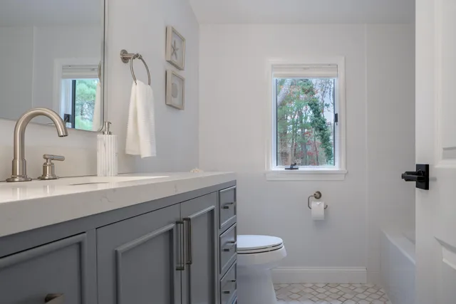 $1,350,000 | 7 Blue Fin, Mashpee, MA 02649