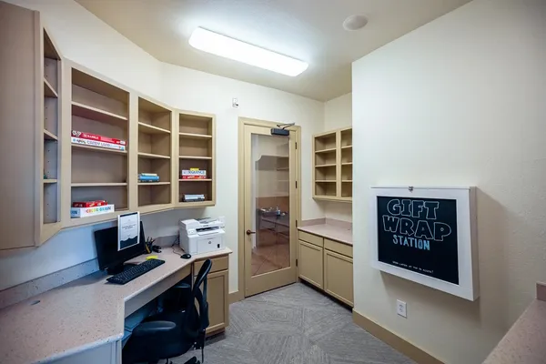 $976 | 12800 Center Lake Drive, Unit 4214, Austin, TX 78753