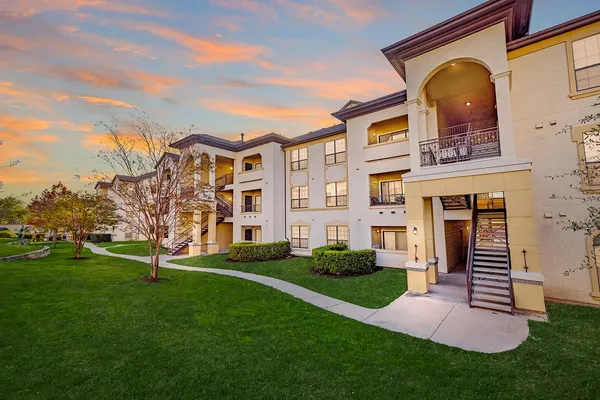 $976 | 12800 Center Lake Drive, Unit 4214, Austin, TX 78753