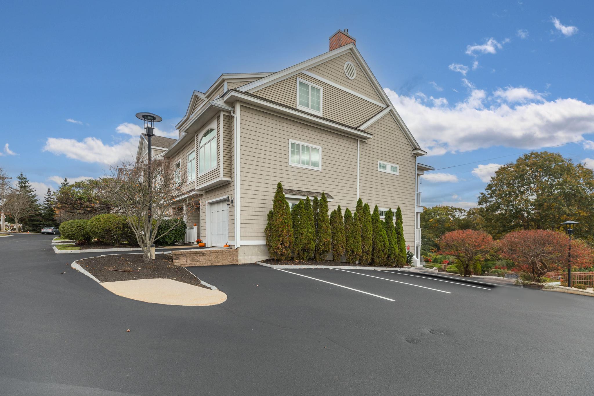 19 Bridge Street, Unit 1 Kittery, ME 03904 - Photo 40 of 44