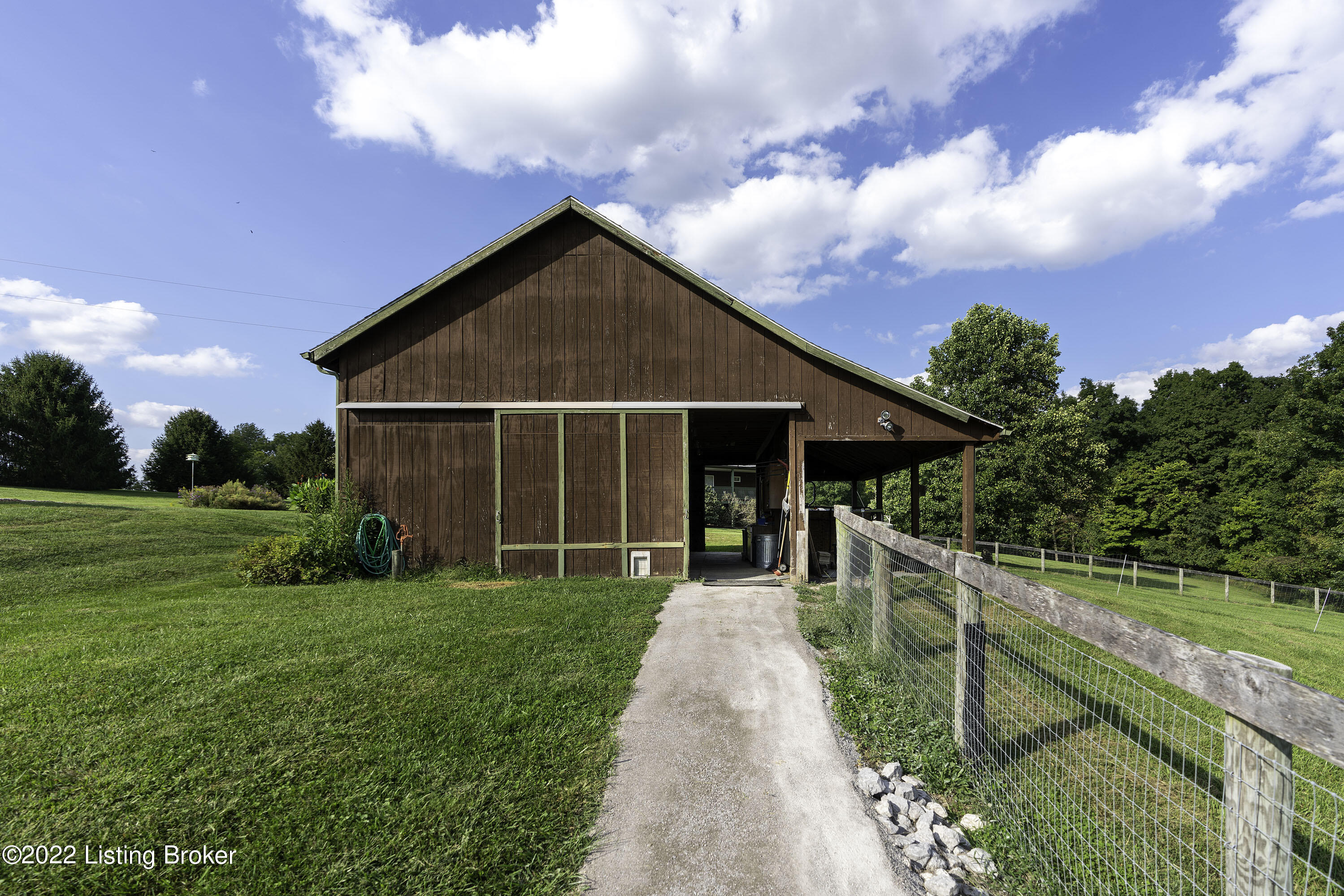 8096 Vigo Road Bagdad, KY 40003 - Photo 99 of 119 EASY FEEDING