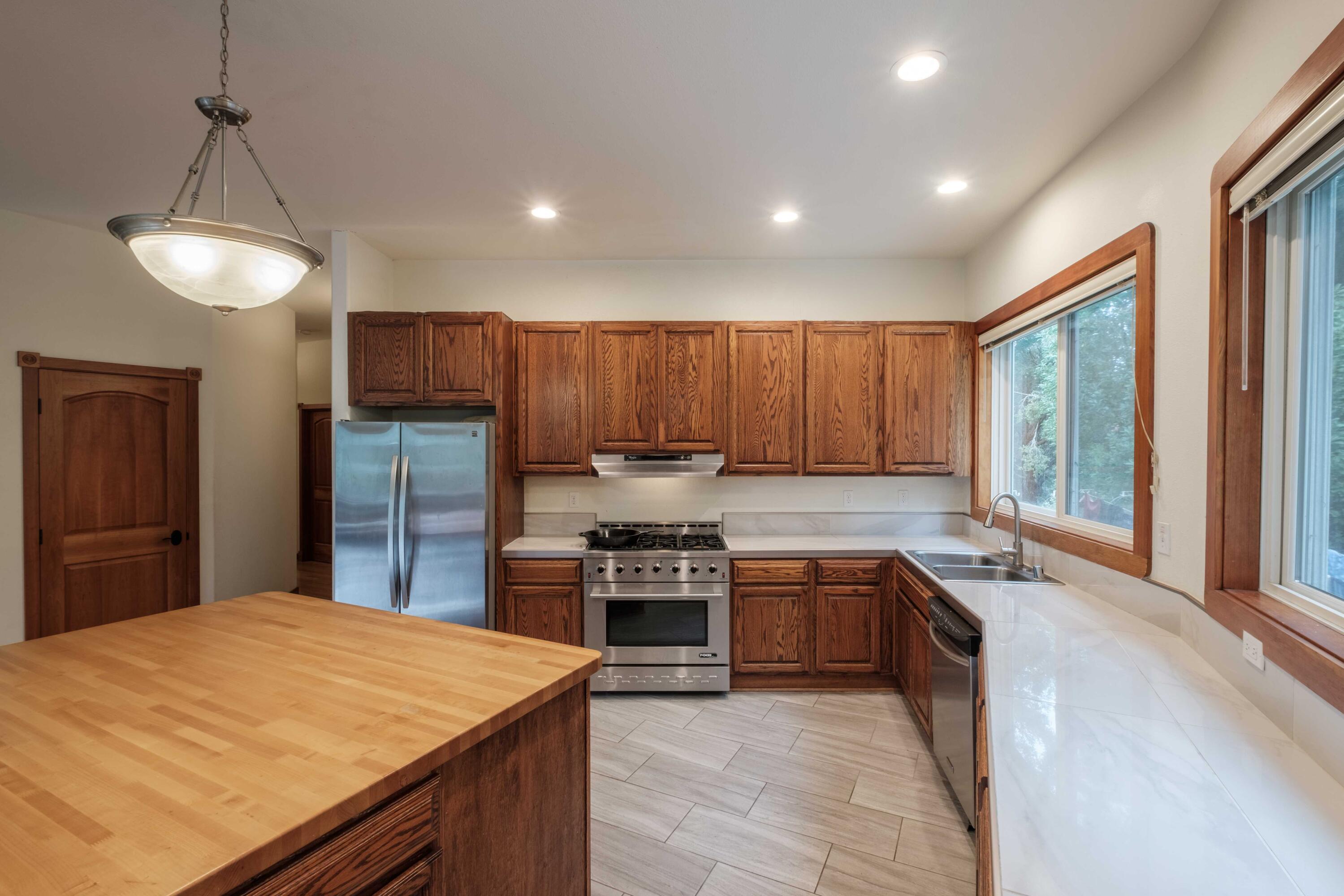 1 Thomas Road Miranda, CA 95553 - Photo 10 of 42