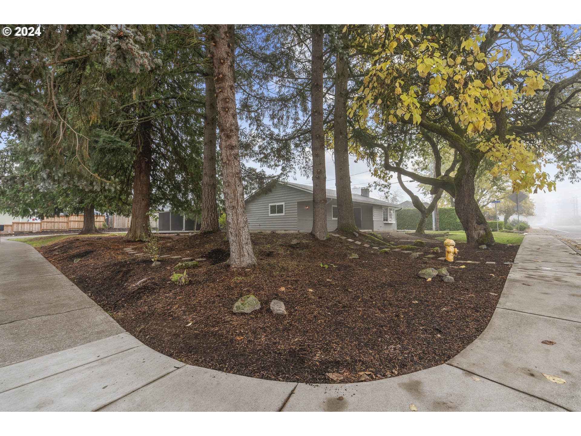 1214 Villa Road Newberg, OR 97132 - Photo 3 of 35 Gallery Image 3