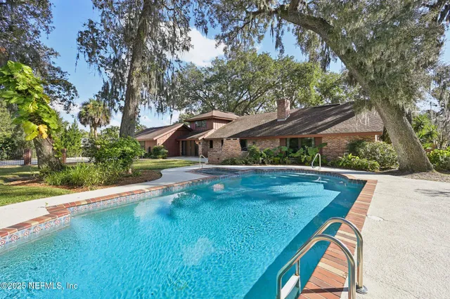 $849,000 | 3707 Cathedral Oaks Place South, Jacksonville, FL 32217