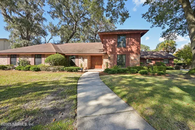 $849,000 | 3707 Cathedral Oaks Place South, Jacksonville, FL 32217