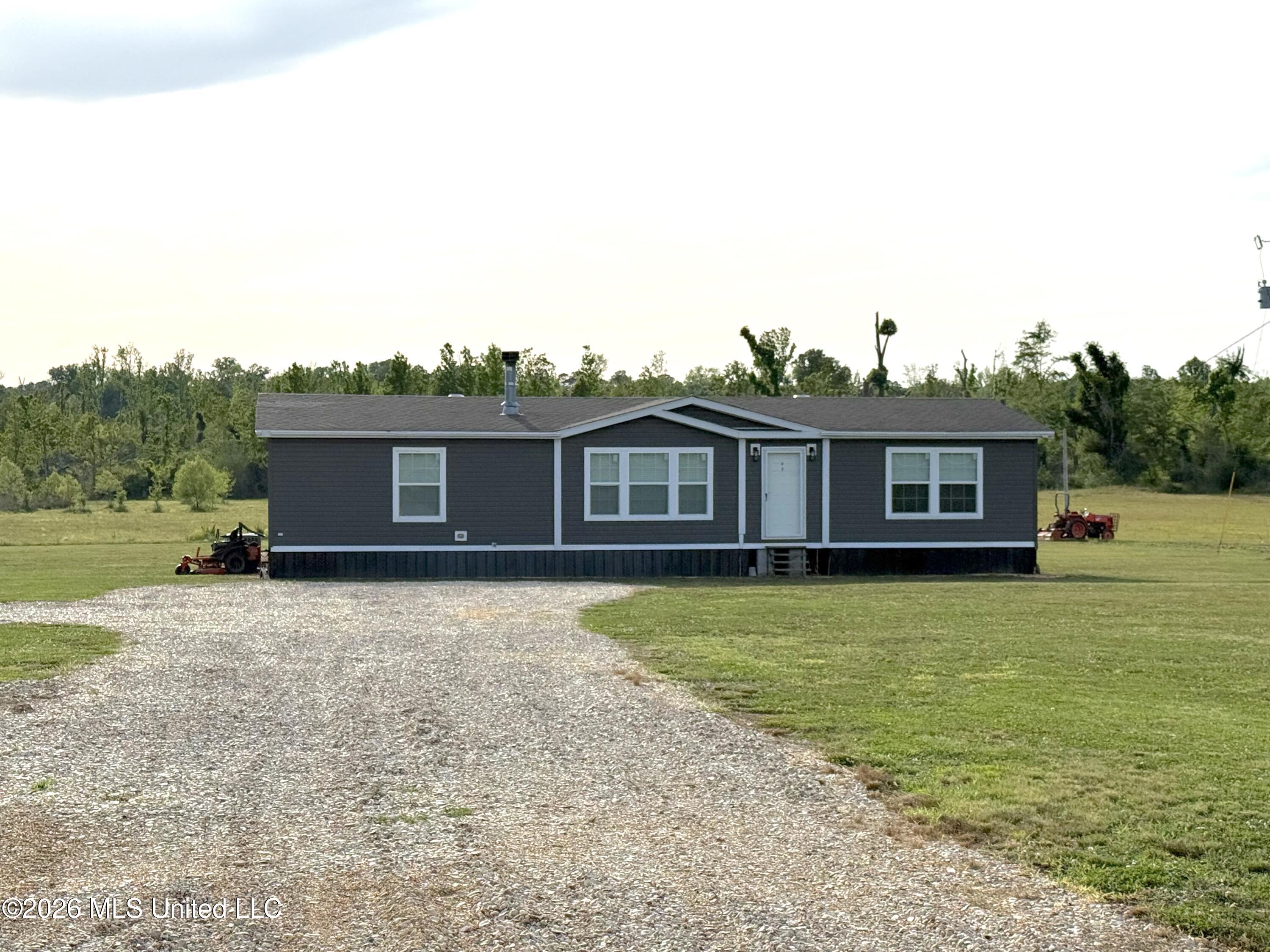72 Summers Magee Road Kokomo, MS 39643 - Photo 2 of 46 IMG_3064