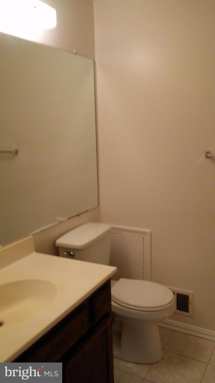 12 Wimbledon Court Silver Spring, MD 20906 - Photo 15 of 26 Bath