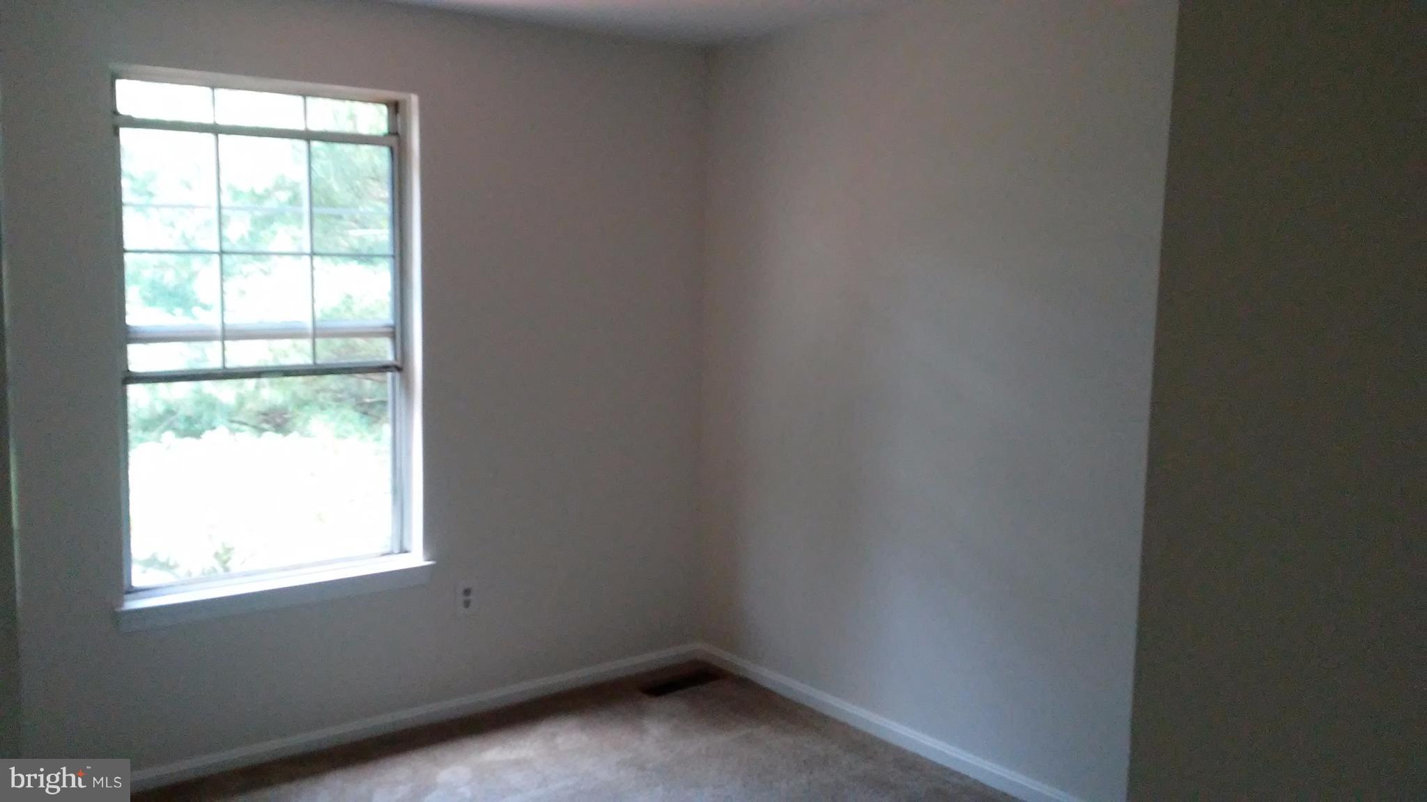 12 Wimbledon Court Silver Spring, MD 20906 - Photo 17 of 26 2nd Bedroom