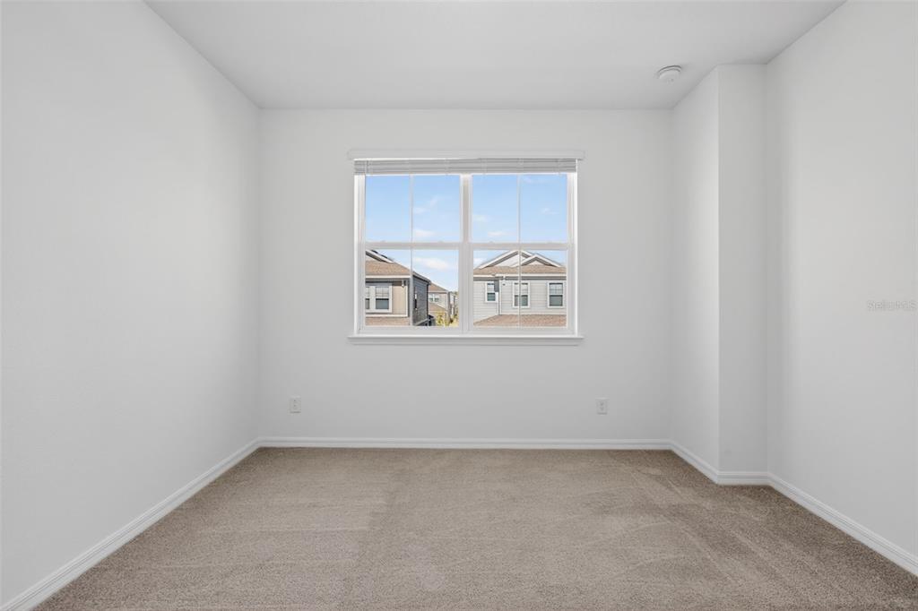 810 MIDDLETON Street DeBary, FL 32713 - Photo 29 of 52 an empty room with a window