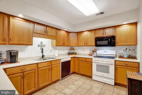$219,750 | 1013 Hastings Boulevard, Unit 1013, York, PA 17402