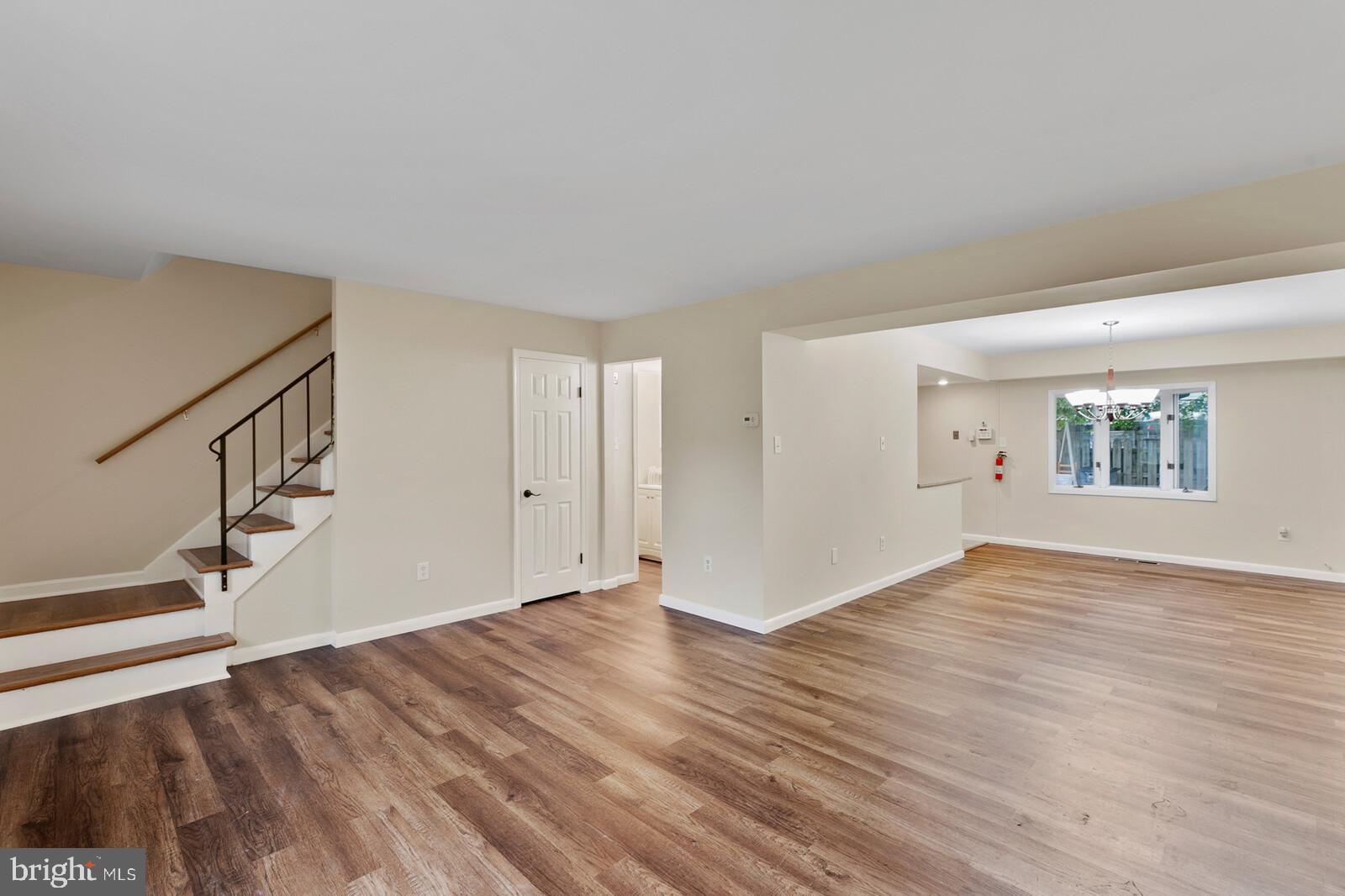 6 Rittenhouse Court Willingboro, NJ 08046 - Photo 5 of 22 Living Room