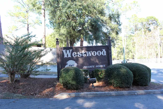 $1,250 | 409 Westwood Drive, Tallahassee, FL 32304