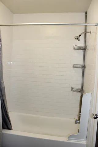 $1,250 | 409 Westwood Drive, Tallahassee, FL 32304