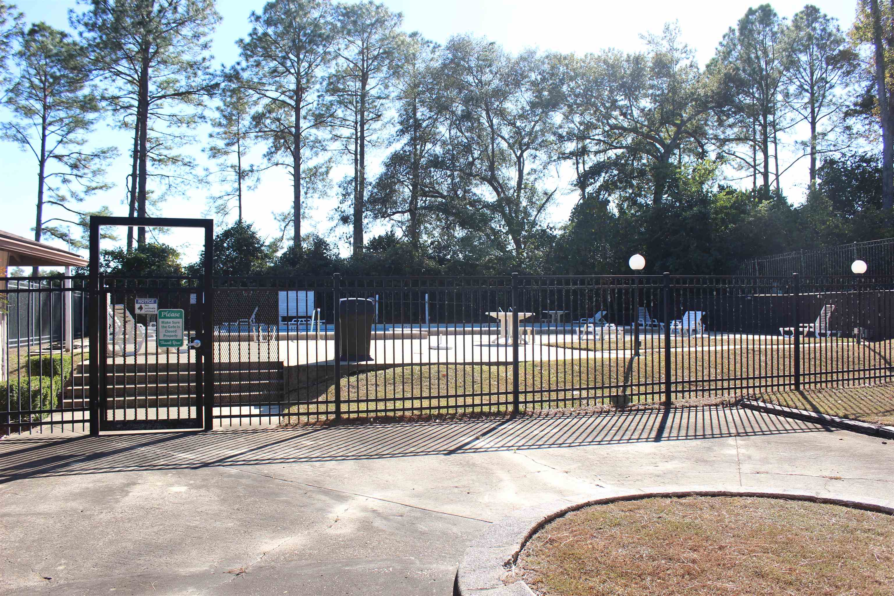 409 Westwood Drive Tallahassee, FL 32304 - Photo 3 of 35