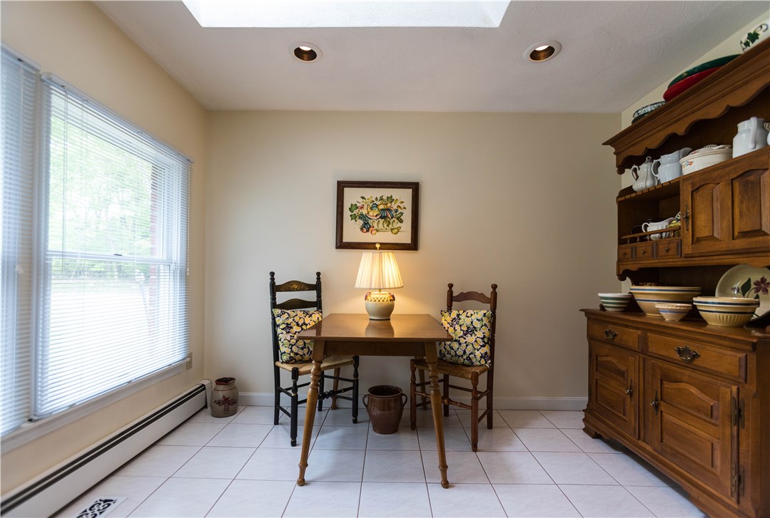 160 Howland Road East Greenwich, RI 02818 - Photo 11 of 39 Gallery Image 11