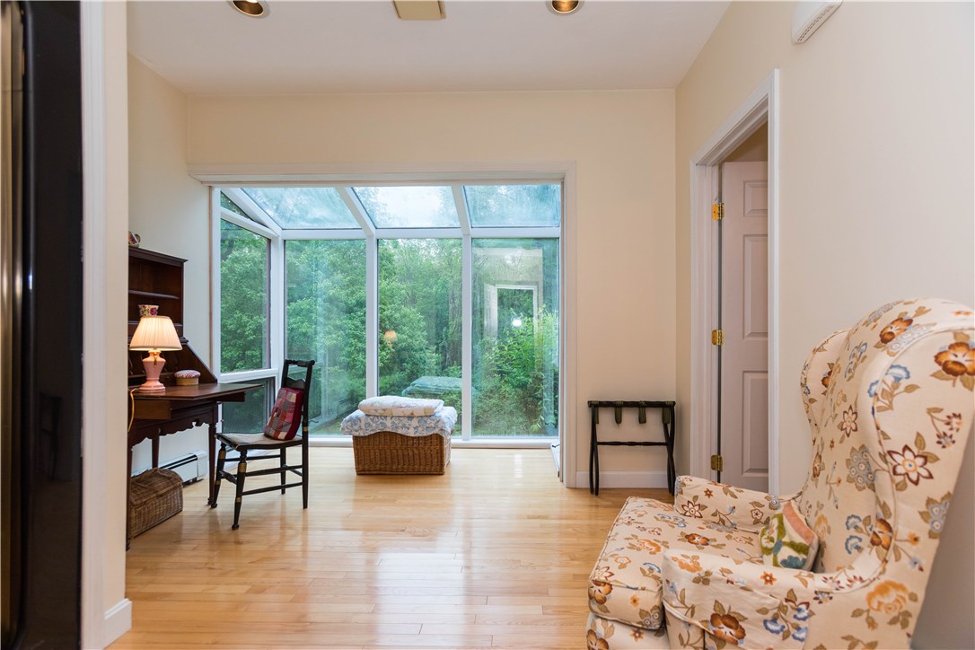 160 Howland Road East Greenwich, RI 02818 - Photo 22 of 39 Gallery Image 22