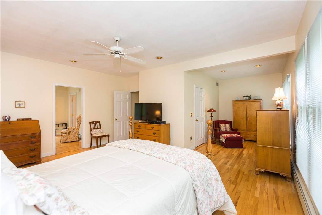 160 Howland Road East Greenwich, RI 02818 - Photo 25 of 39 Gallery Image 25