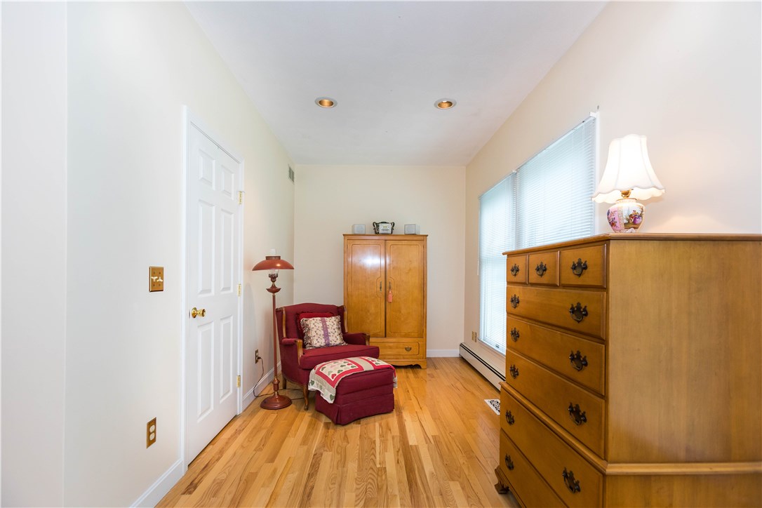 160 Howland Road East Greenwich, RI 02818 - Photo 26 of 39 Gallery Image 26