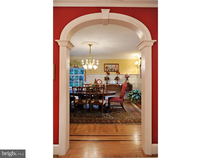 574 Warwick Road Haddonfield, NJ 08033 - Photo 4 of 25 Dining Room