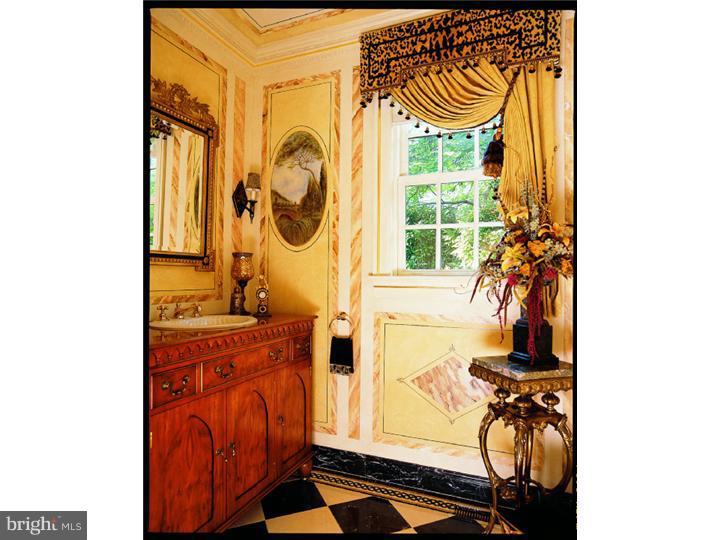 574 Warwick Road Haddonfield, NJ 08033 - Photo 9 of 25 Half Bath