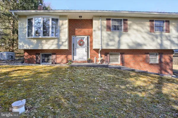 $284,900 | 45 Allen Drive, Shermans Dale, PA 17090