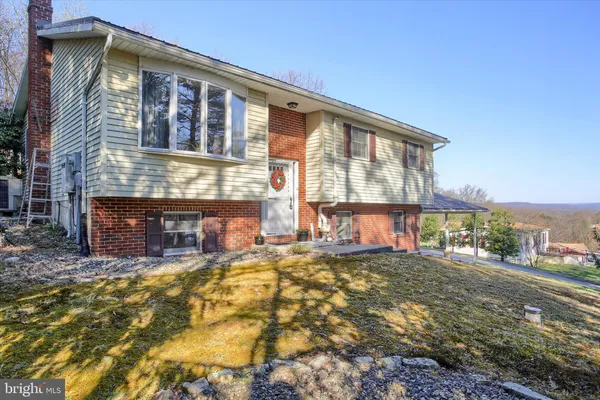 $284,900 | 45 Allen Drive, Shermans Dale, PA 17090
