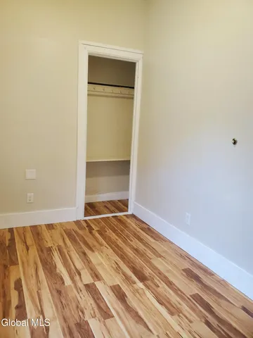 $259,900 | 6 West Sunnyside Way, Troy, NY 12180