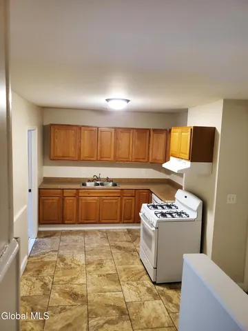 $259,900 | 6 West Sunnyside Way, Troy, NY 12180