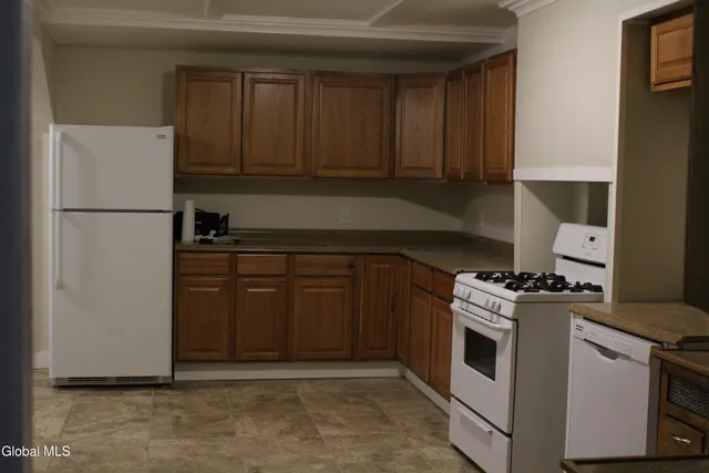 $259,900 | 6 West Sunnyside Way, Troy, NY 12180