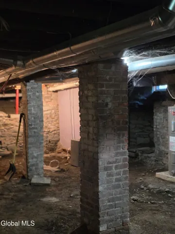 $259,900 | 6 West Sunnyside Way, Troy, NY 12180