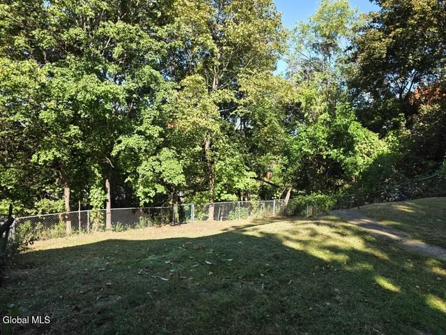 $259,900 | 6 West Sunnyside Way, Troy, NY 12180