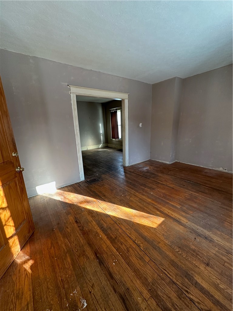 122-124 Shelter Street, Unit 2 Rochester, NY 14611 - Photo 2 of 15