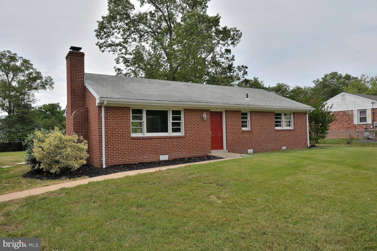 7029 Barbara Road Alexandria, VA 22315 - Photo 3 of 17 Gallery Image 3