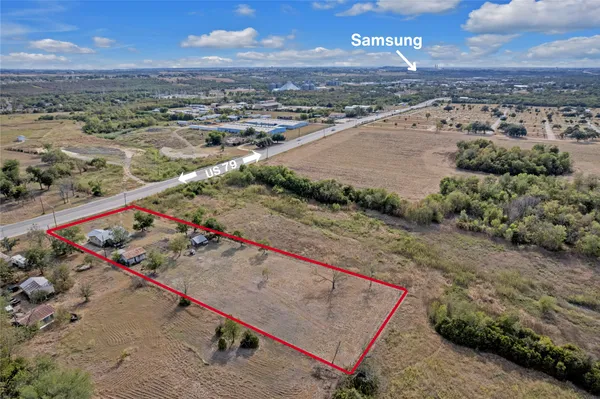 $499,000 | 1607 East 4th Street, Taylor, TX 76574