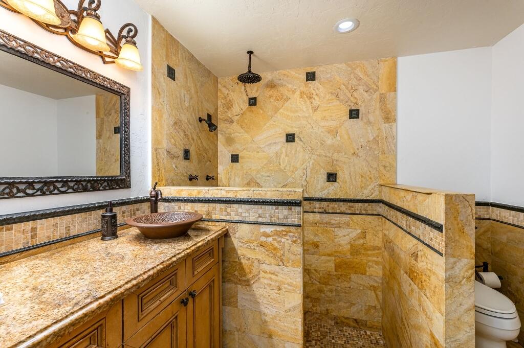 21493 Woodchuck Way Boca Raton, FL 33428 - Photo 7 of 16 07-Master Bathroom