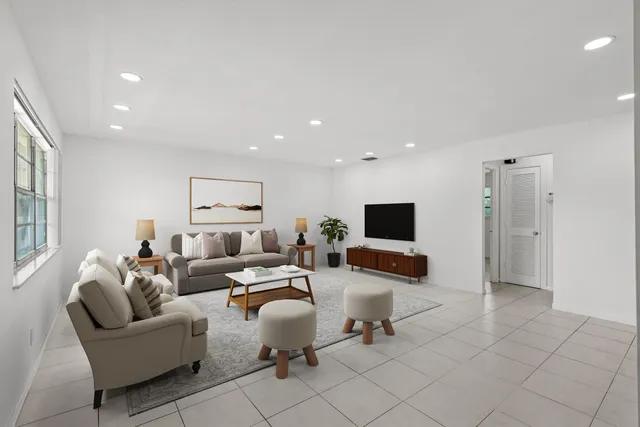 $2,295 | 1908 Northwest 4th Avenue, Unit 207, Boca Raton, FL 33432