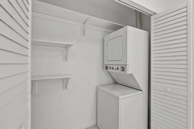 $2,295 | 1908 Northwest 4th Avenue, Unit 207, Boca Raton, FL 33432