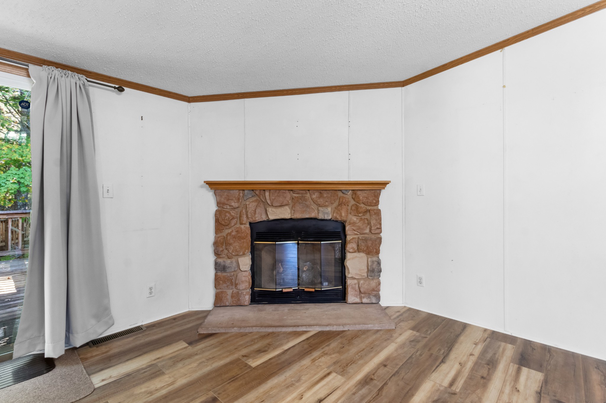 4605 Marion Road Cunningham, TN 37052 - Photo 21 of 45 a room with a fireplace