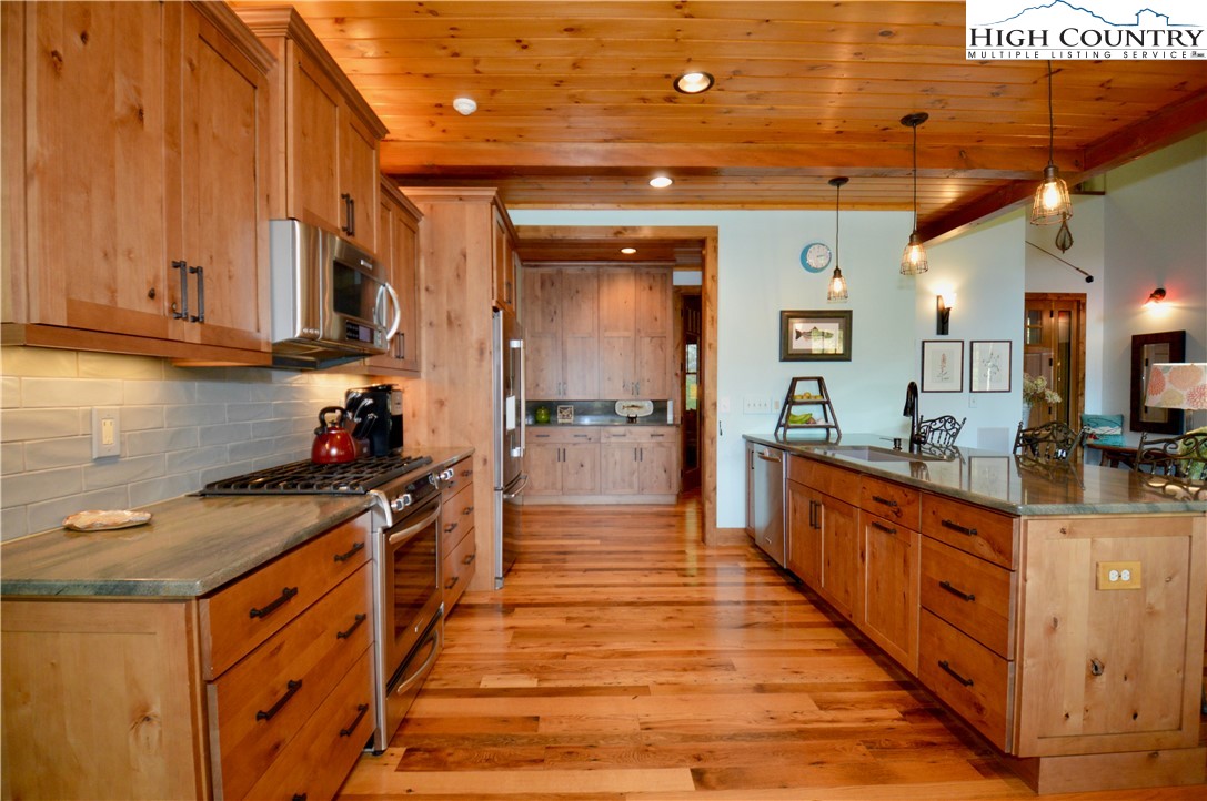 120 Ontario Ridge Boone, NC 28607 - Photo 19 of 49 Gallery Image 19