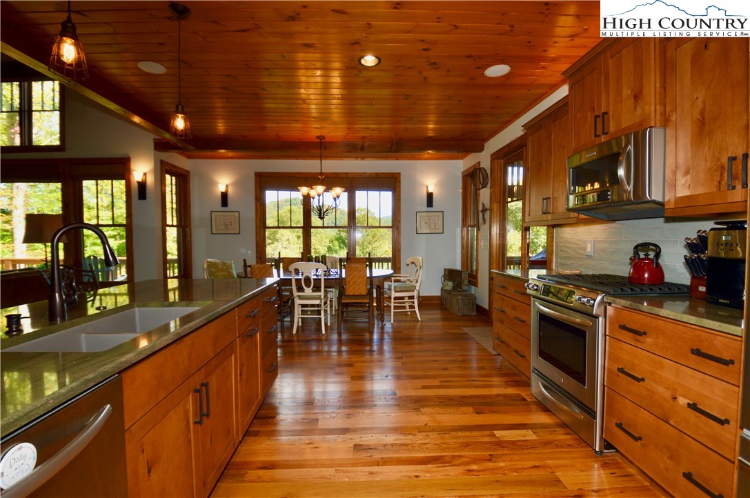 120 Ontario Ridge Boone, NC 28607 - Photo 20 of 49 Gallery Image 20