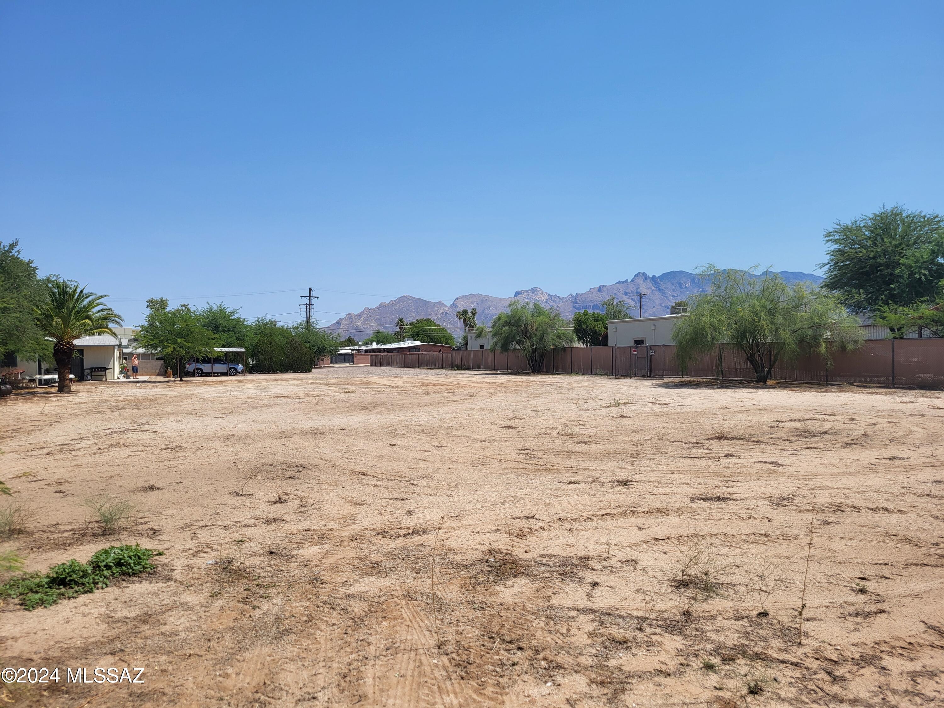 321 West Pastime Road Tucson, AZ 85705 - Photo 23 of 24