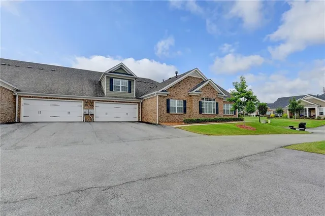 $459,900 | 3411 Lindenridge Drive, Buford, GA 30519