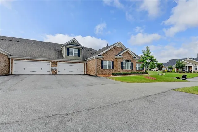 $459,900 | 3411 Lindenridge Drive, Buford, GA 30519