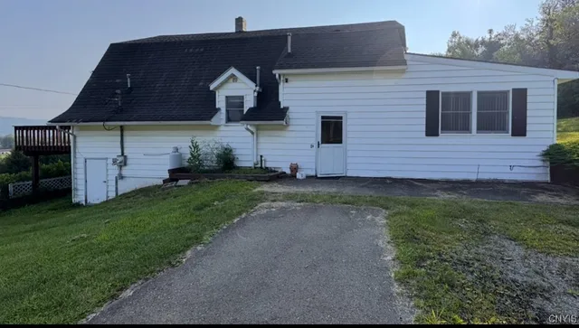 $154,900 | 211 Veteran Hill Road, Veteran, NY 14845